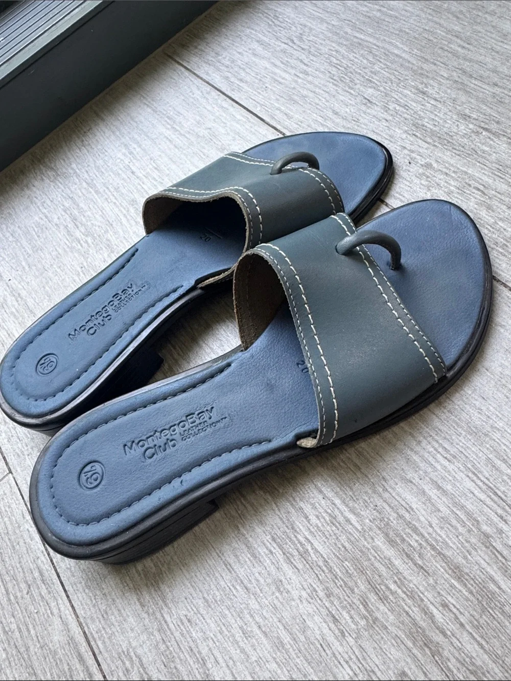 Montego Bay Club Women's Blue Leather Slide Sandals size 6.5